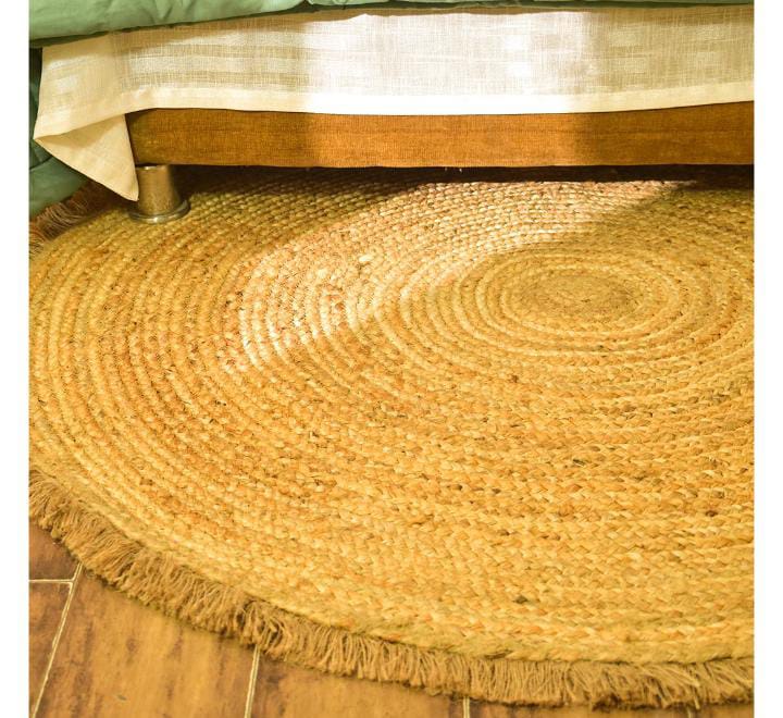 Round Jute Rug with Tassels